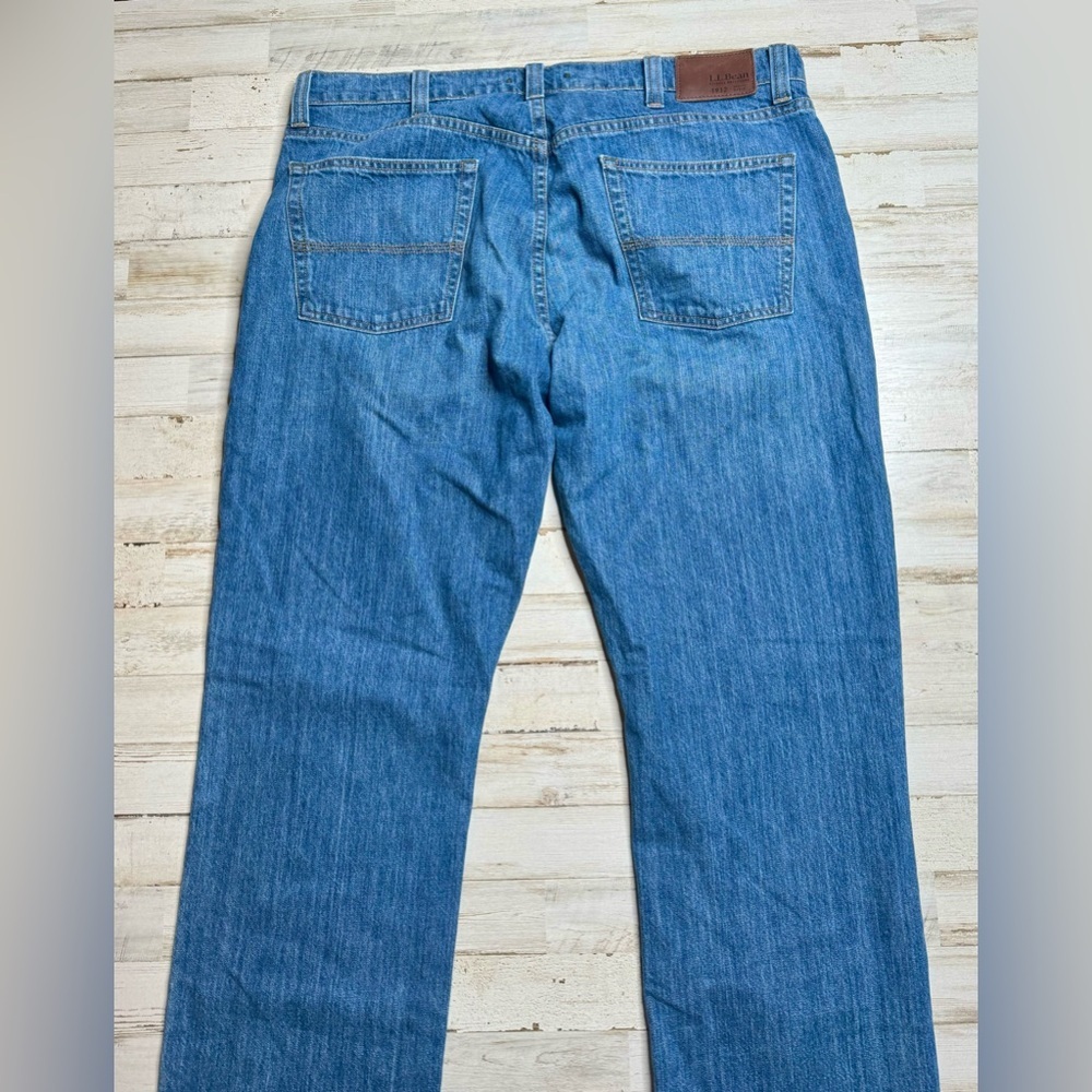 L.L. Bean Blue Standard Fit Straight Leg Denim Jeans Men's 38x30 - Picture 9 of 10